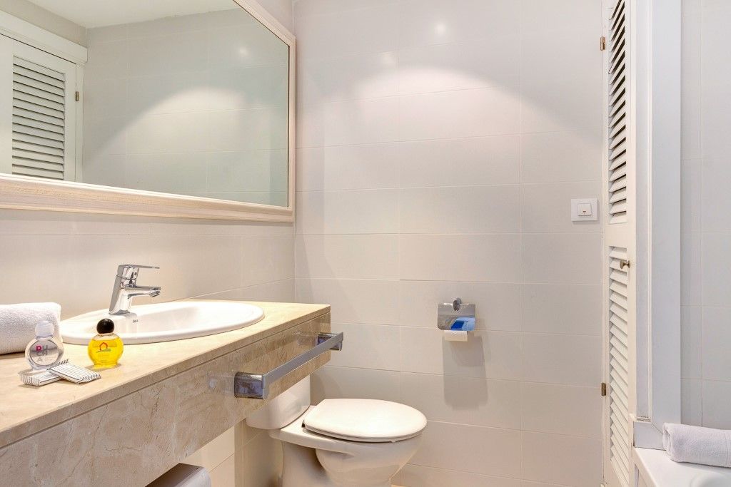 Apartamentos Son Bou Playa Gold מראה חיצוני תמונה