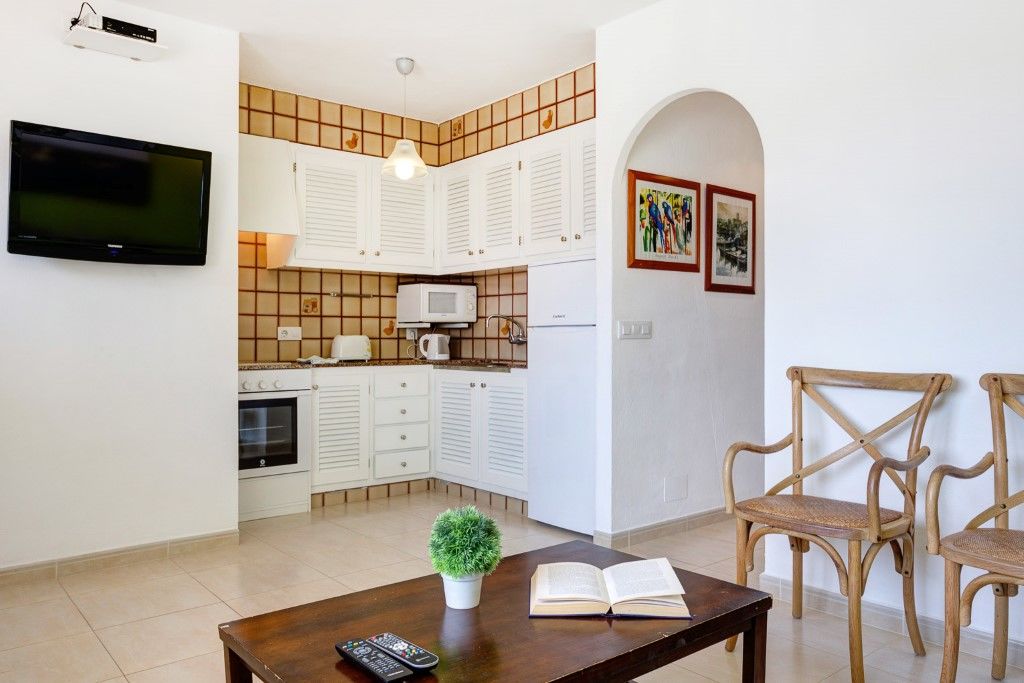 Apartamentos Son Bou Playa Gold מראה חיצוני תמונה